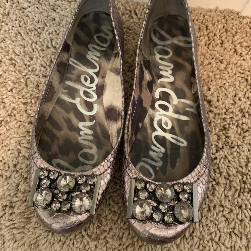 Same Edelman silver flats